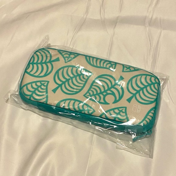 Brand New Animal Crossing Nintendo Switch Lite Case - Picture 6 of 6